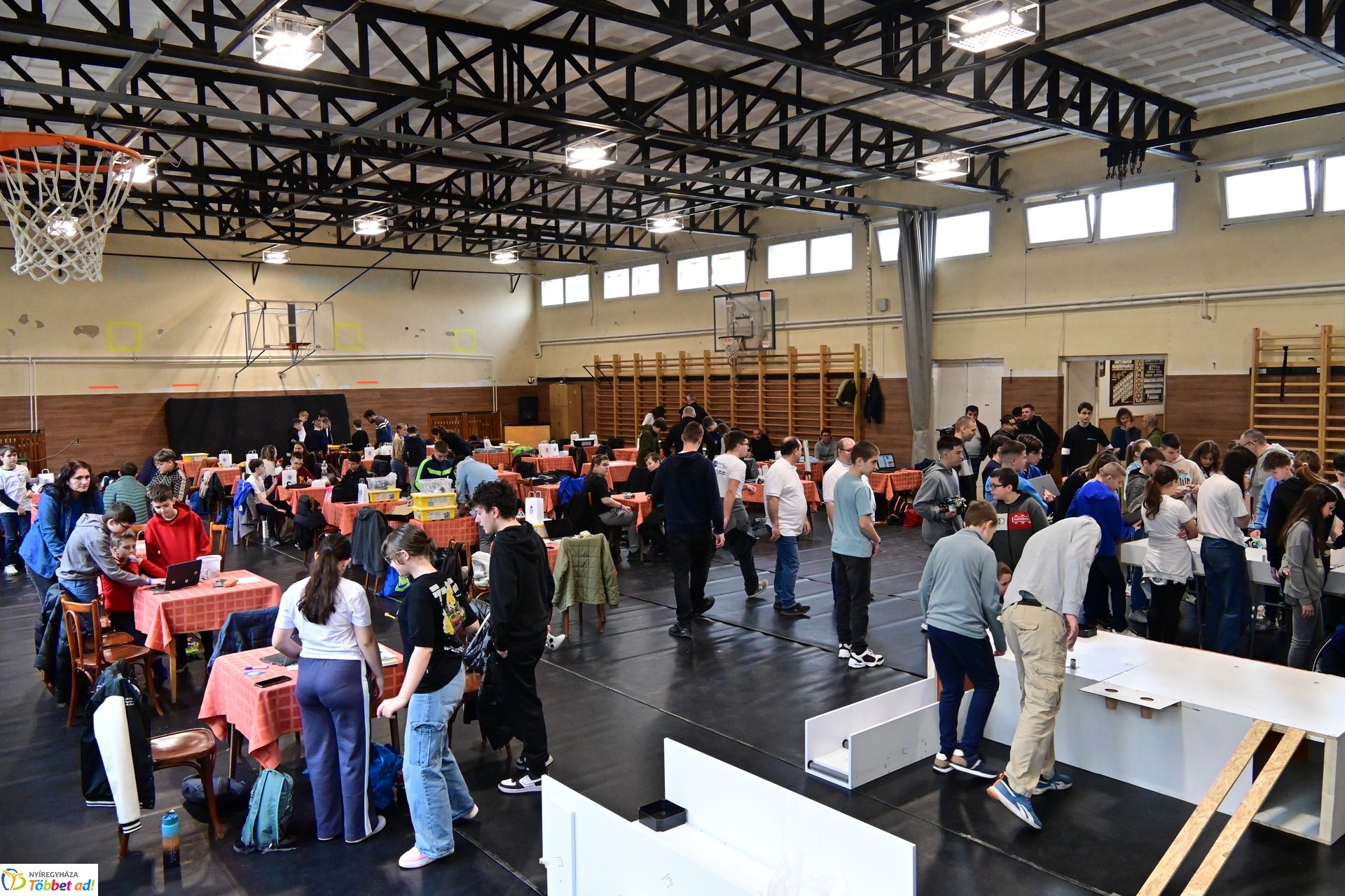 Robot exatlon a Széchenyi középiskolában - 2025