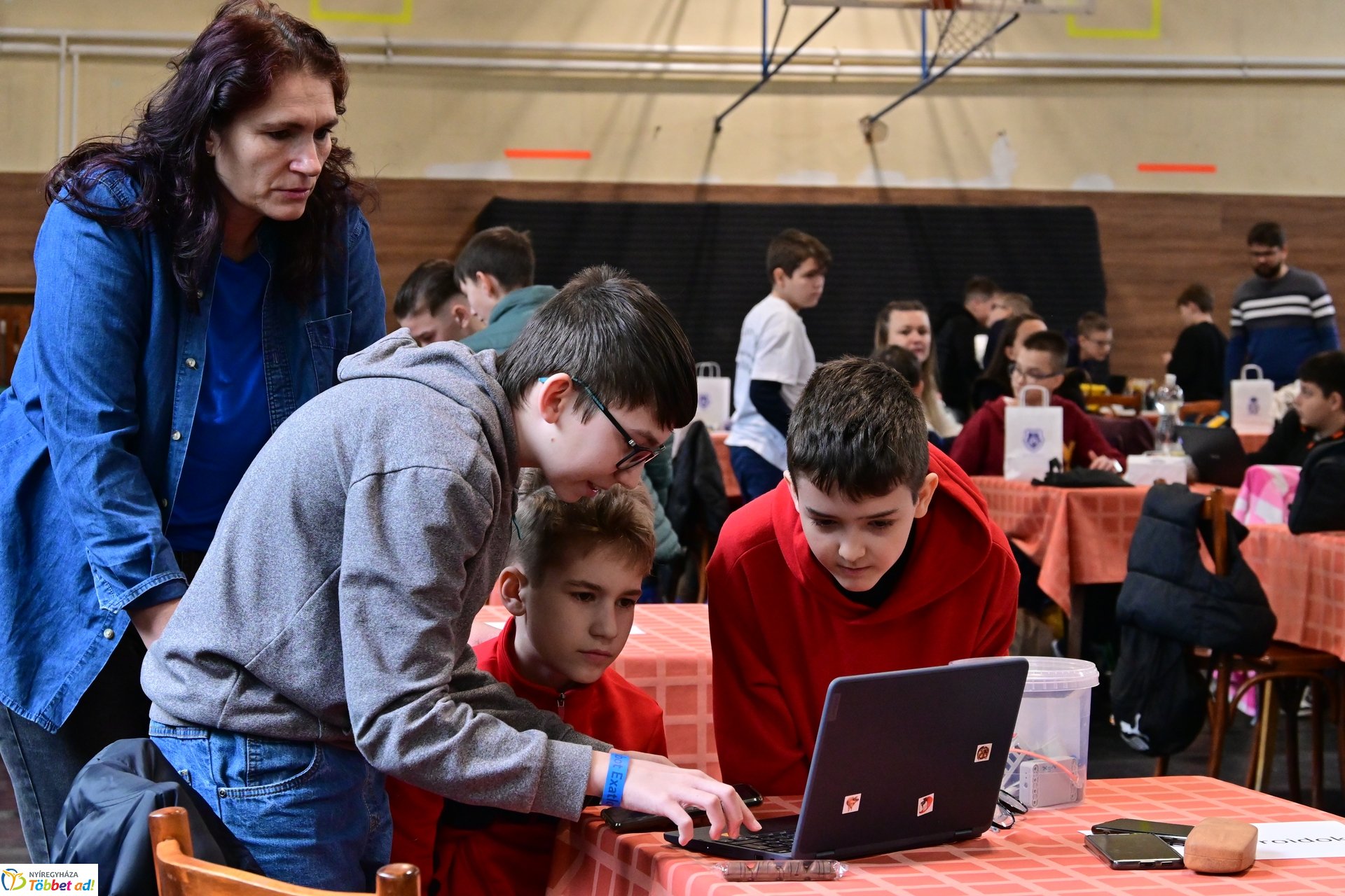 Robot exatlon a Széchenyi középiskolában - 2025