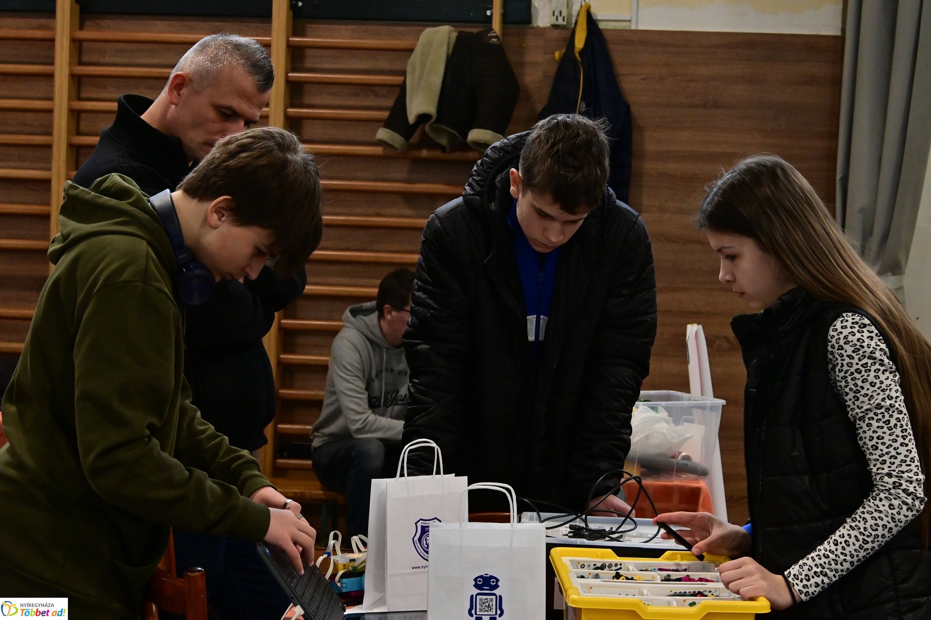 Robot exatlon a Széchenyi középiskolában - 2025