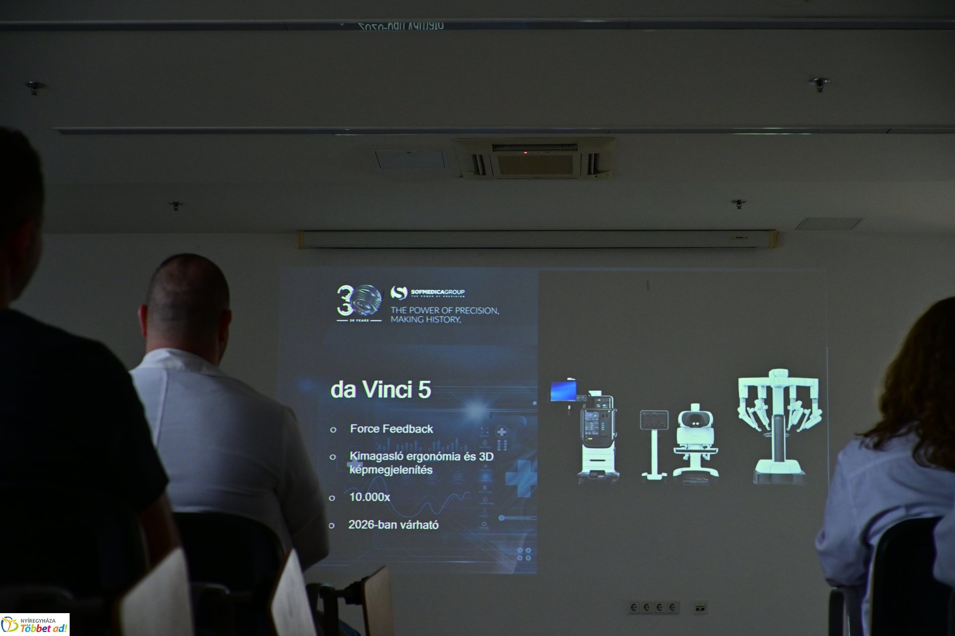 Robotsebészeti bemutató a Jósa András Kórházban 2025 márciusában