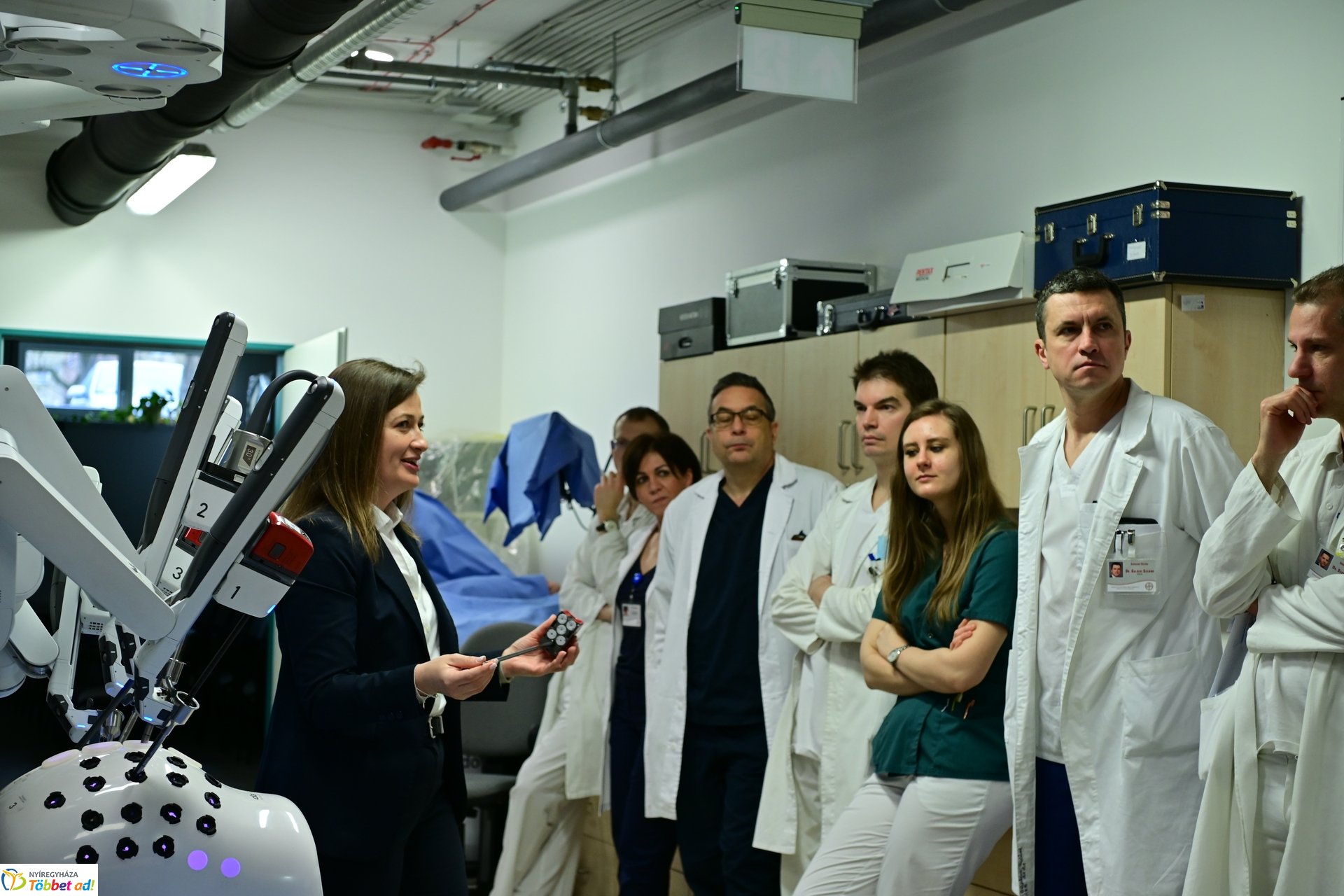 Robotsebészeti bemutató a Jósa András Kórházban 2025 márciusában