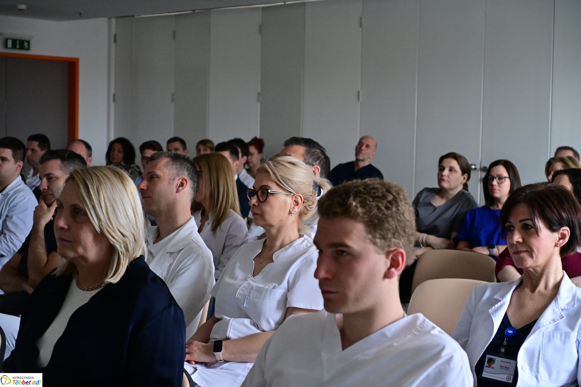 Robotsebészeti bemutató a Jósa András Kórházban 2025 márciusában