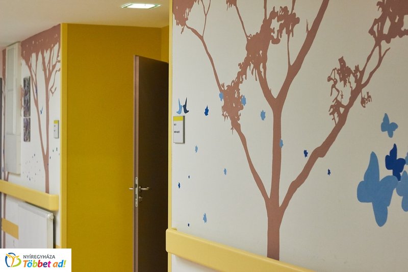 Robotterápia bemutató a kórházban