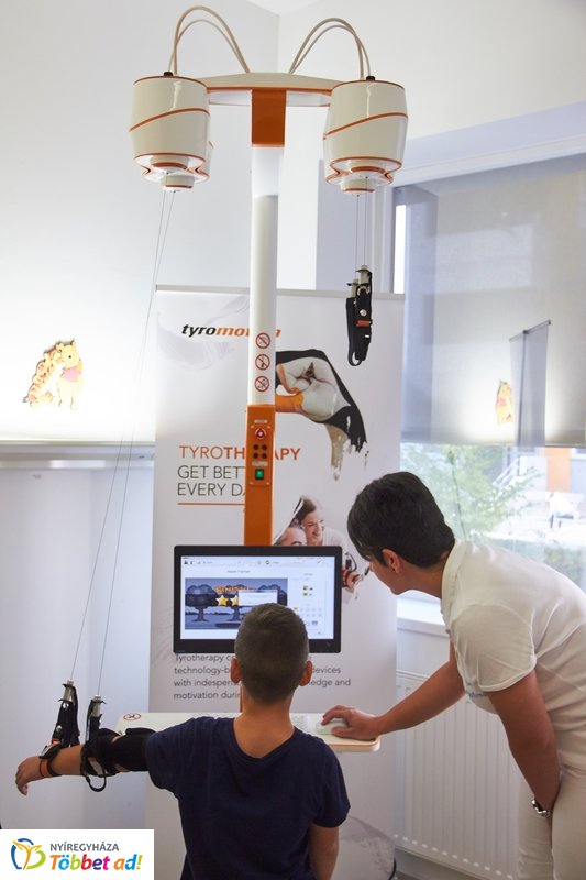 Robotterápia bemutató a kórházban