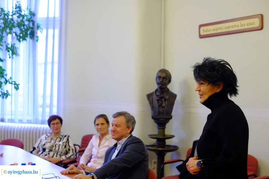 Robotterápiás eszközt kapott a Gyermekrehabilitációs Osztály