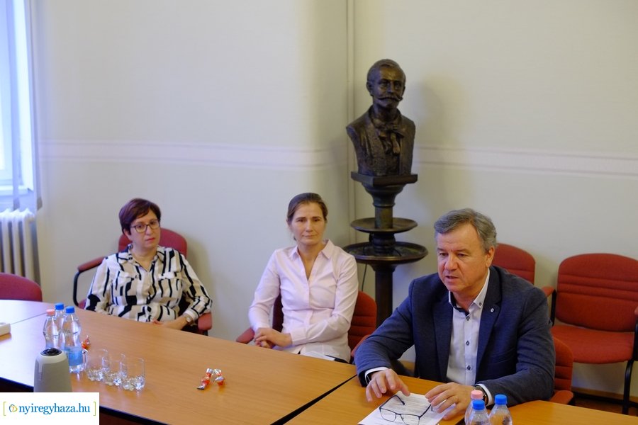 Robotterápiás eszközt kapott a Gyermekrehabilitációs Osztály