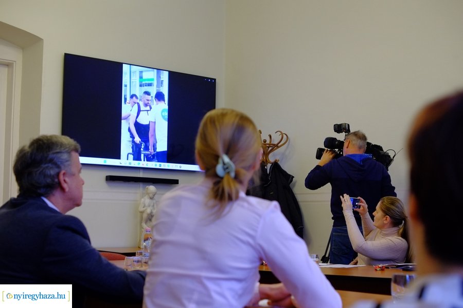 Robotterápiás eszközt kapott a Gyermekrehabilitációs Osztály