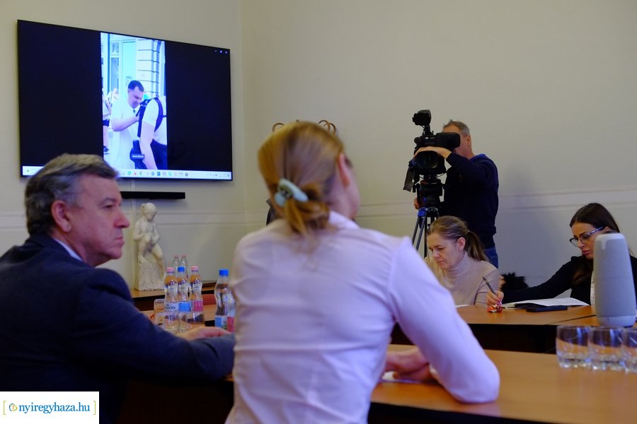 Robotterápiás eszközt kapott a Gyermekrehabilitációs Osztály