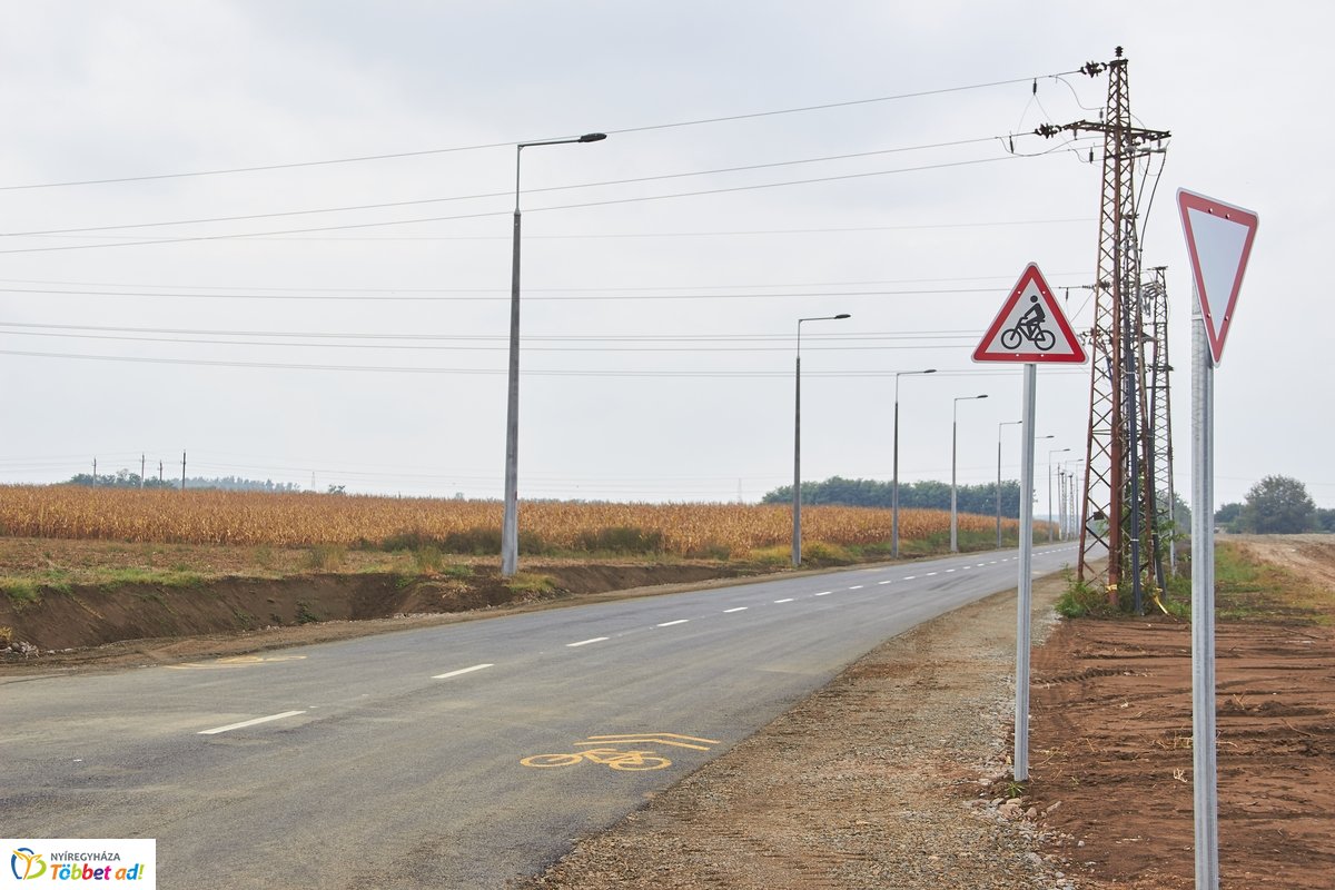 Rókabokori út átadó