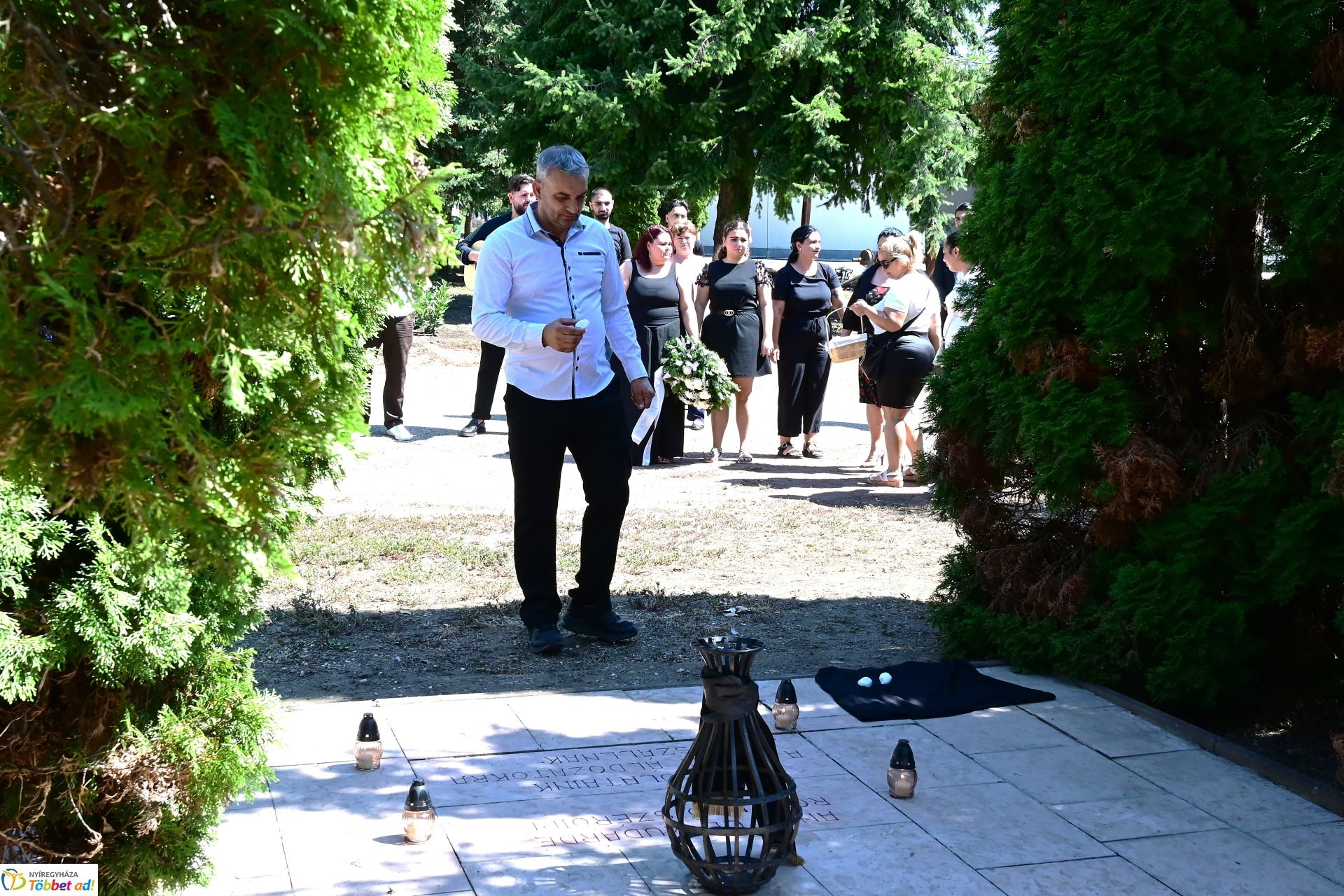 Roma holokauszt megemlékezés az Északi Temetőben