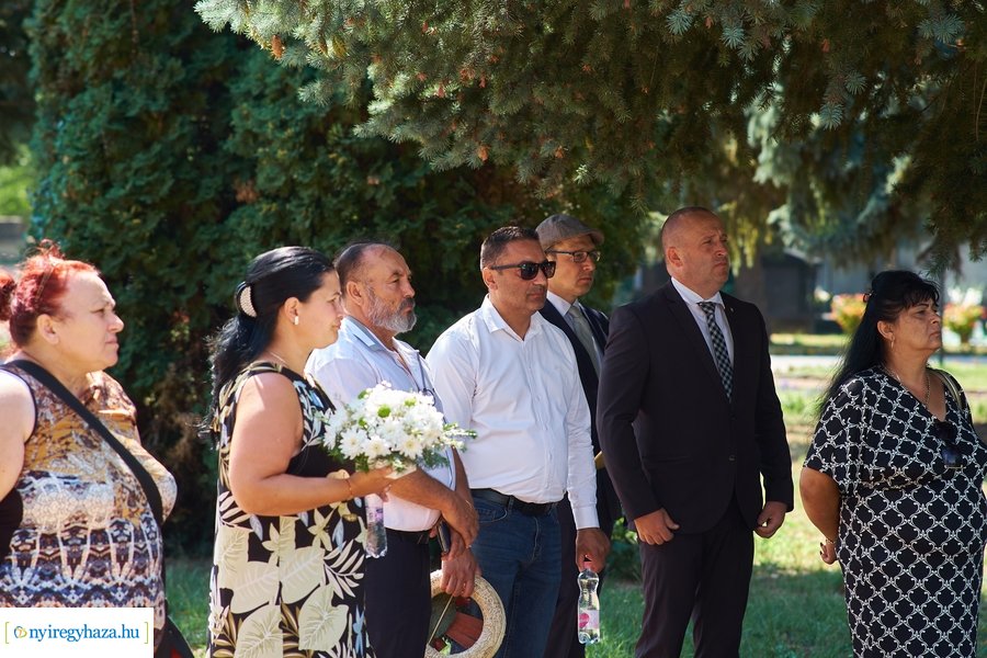 Roma holokausztra emlékeztek 2022