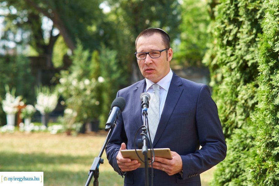 Roma holokausztra emlékeztek 2022