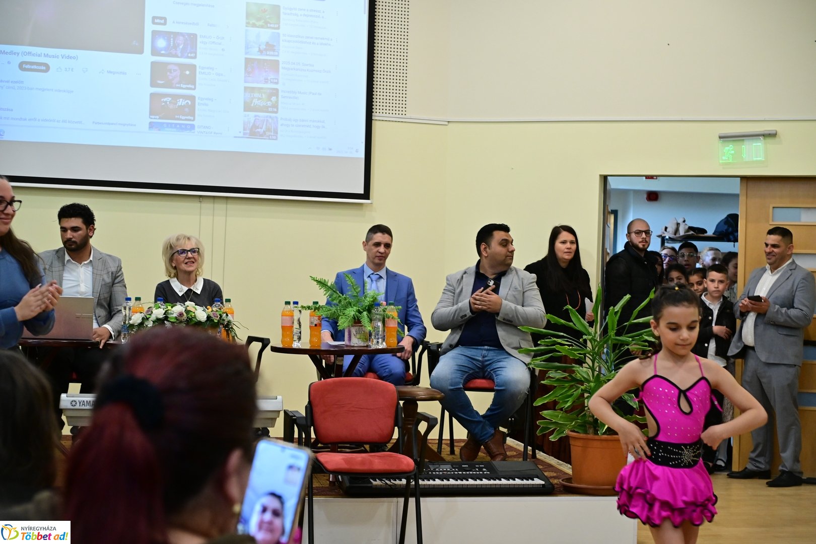 Roma ki-mit-tud a Móricz Zsigmond könyvtárban - 2025