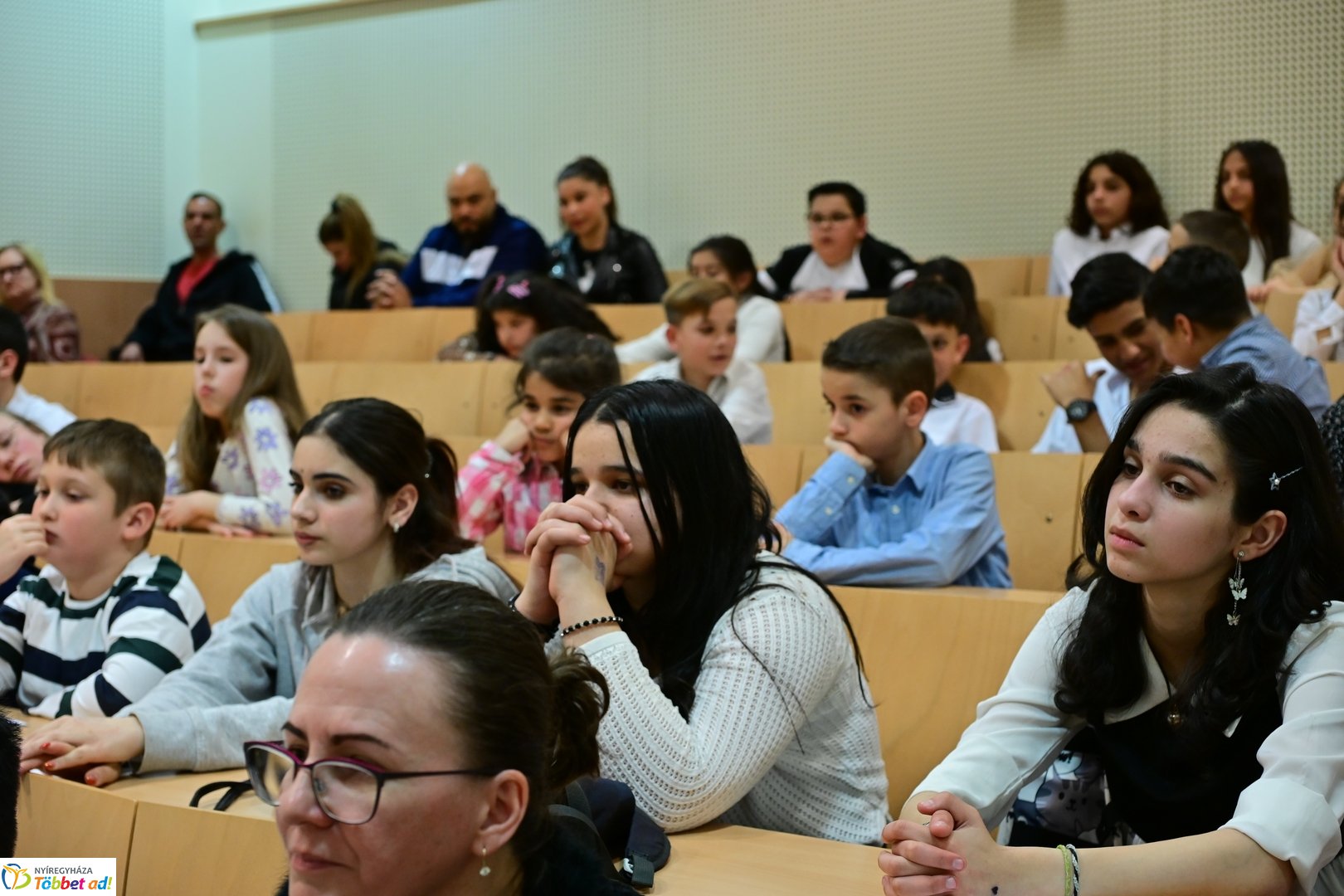 Roma ki-mit-tud a Móricz Zsigmond könyvtárban - 2025