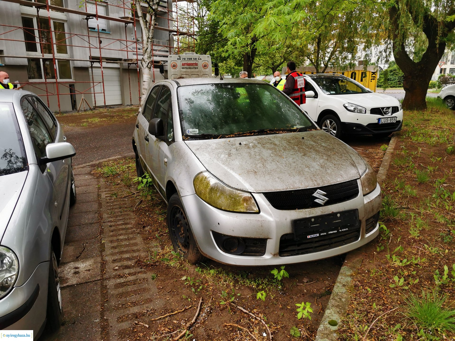 Roncsok elszállítása 0430