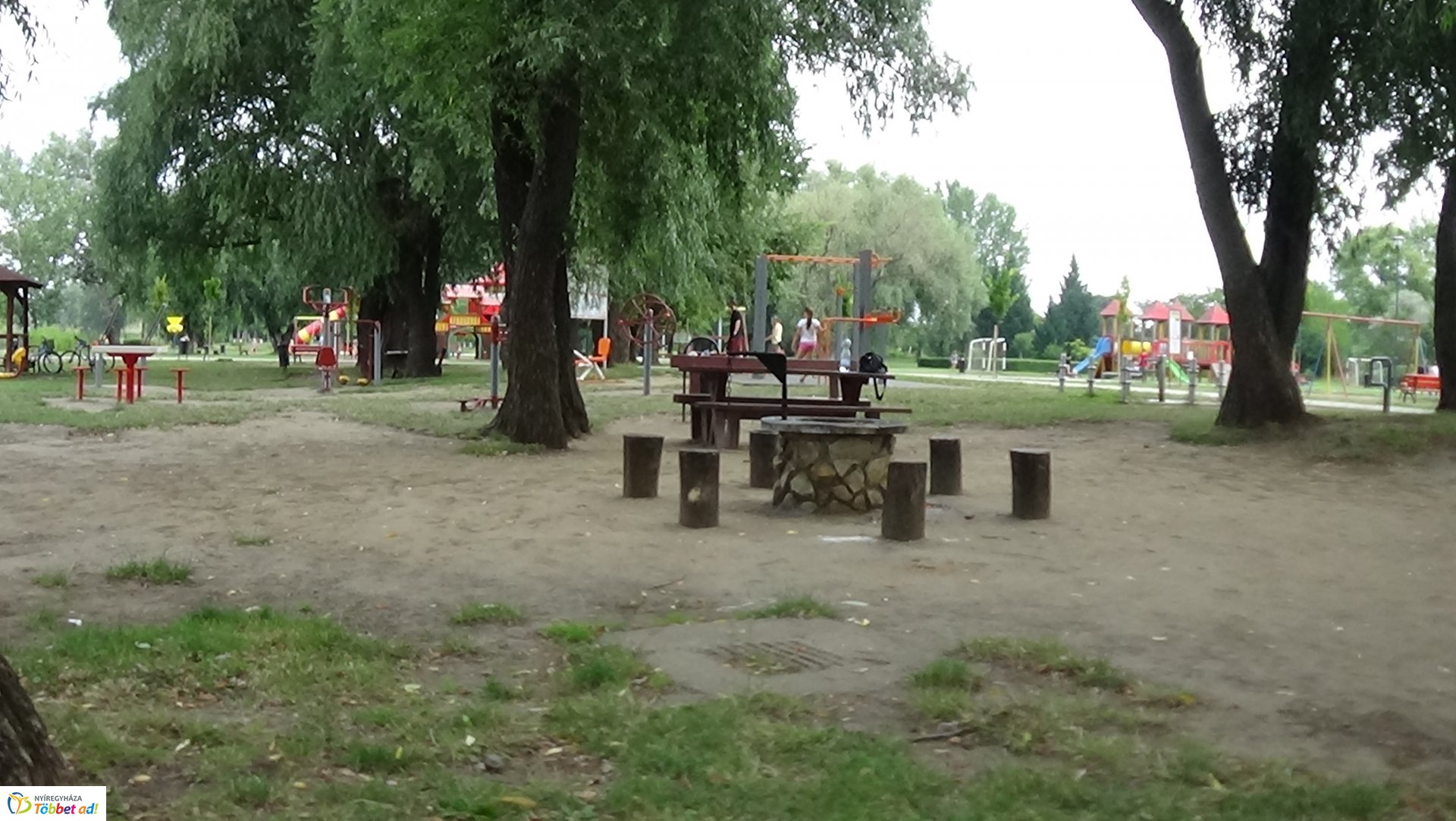 Rongálás a Bujtosi Városligetben