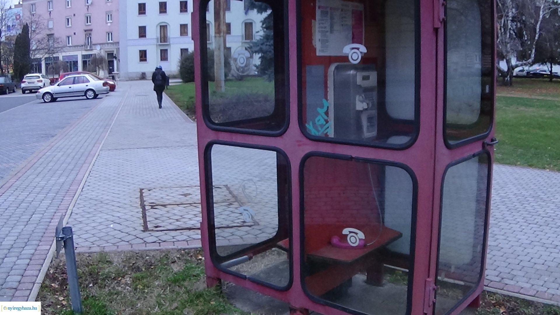 Rongáltak a Hősök terén