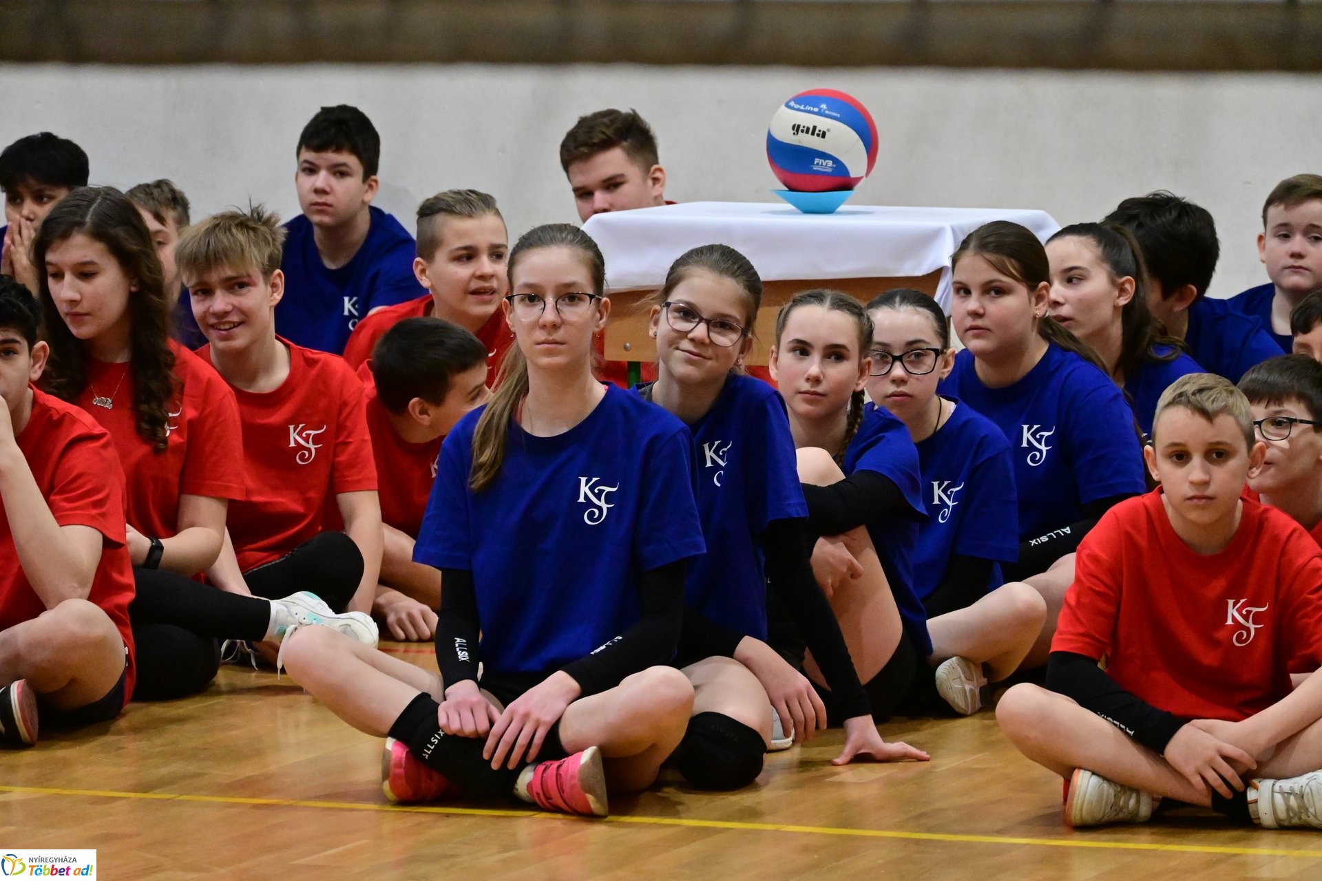 Röplabda mérkőzések a Kazinczy Ferenc iskolában