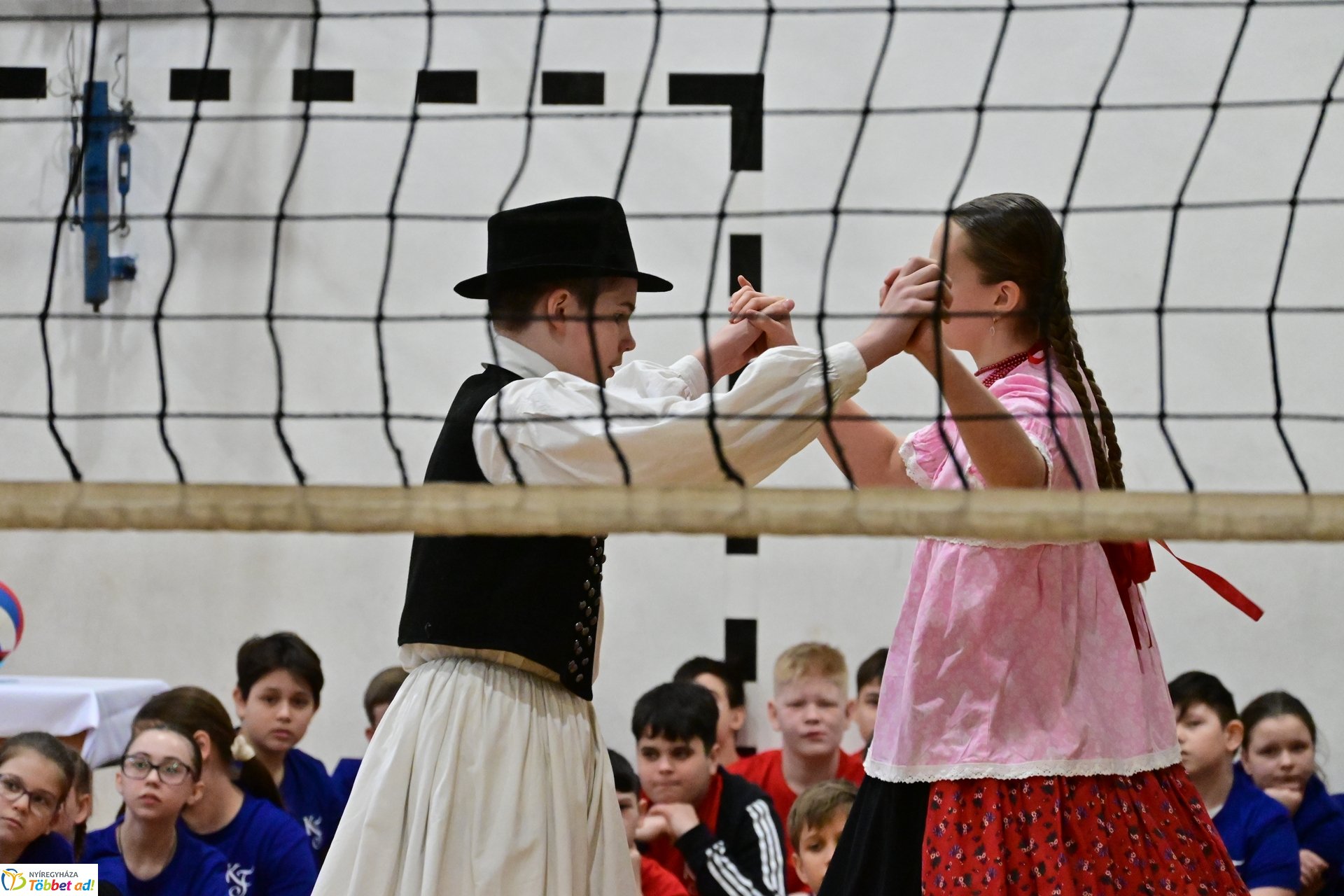 Röplabda mérkőzések a Kazinczy Ferenc iskolában