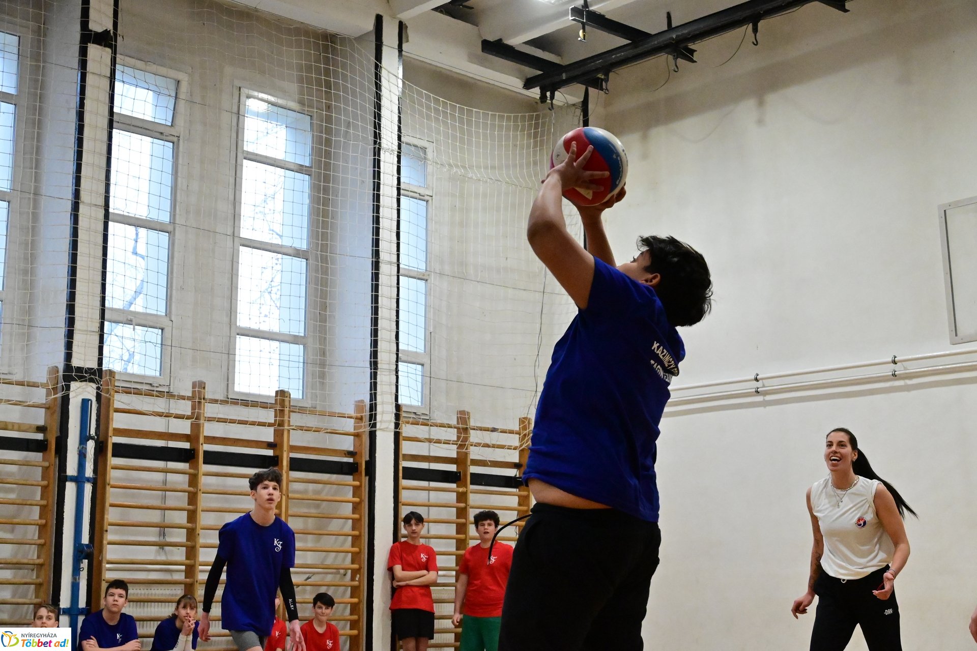 Röplabda mérkőzések a Kazinczy Ferenc iskolában