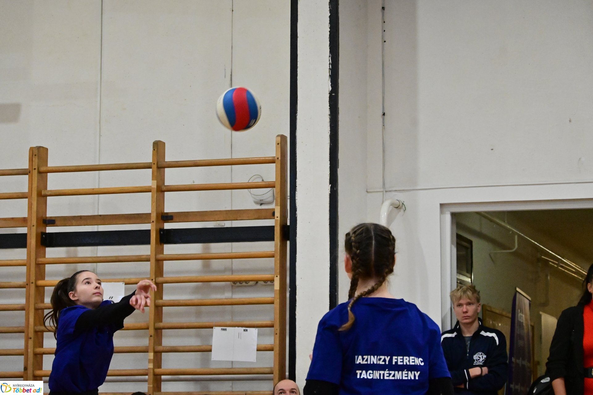 Röplabda mérkőzések a Kazinczy Ferenc iskolában