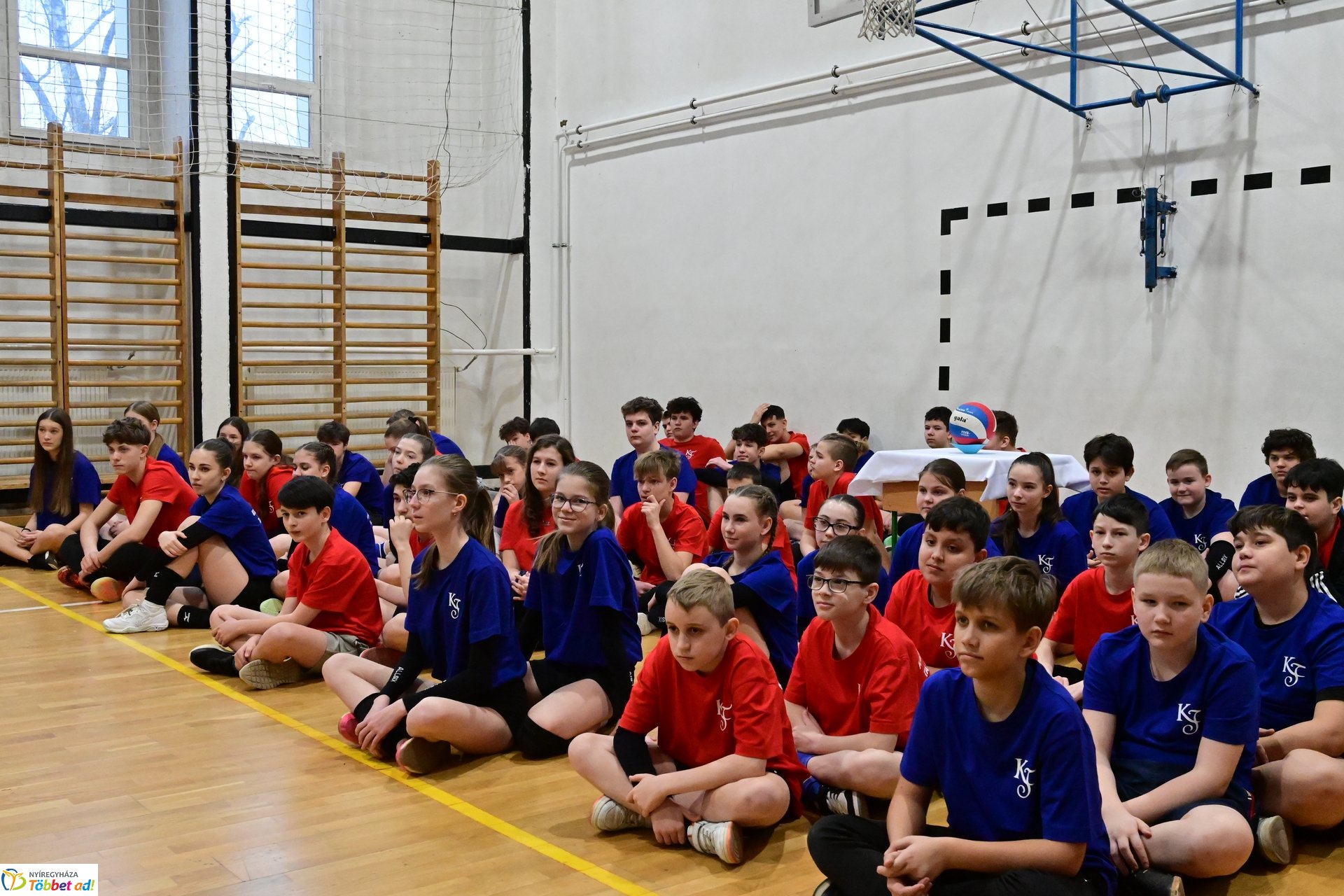 Röplabda mérkőzések a Kazinczy Ferenc iskolában