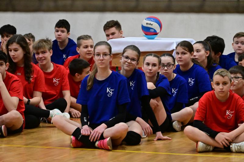 Röplabda mérkőzések a Kazinczy Ferenc iskolában