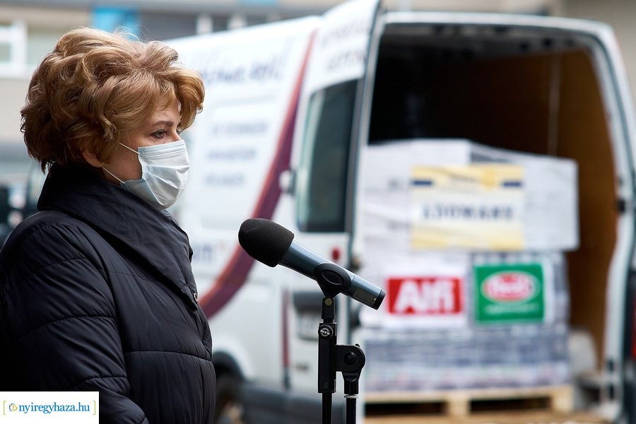 Rotary adomány a kórháznak 20201126