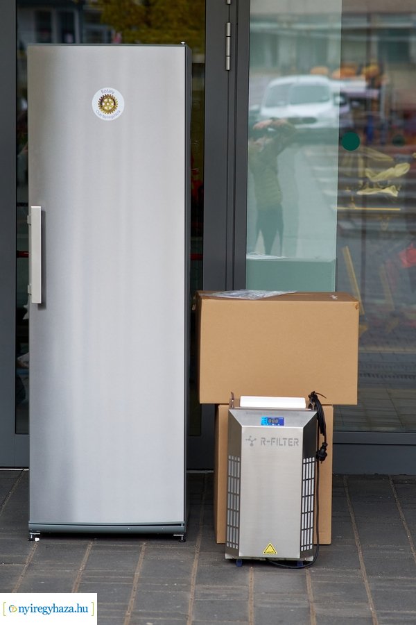 Rotary adomány a kórháznak 20201126