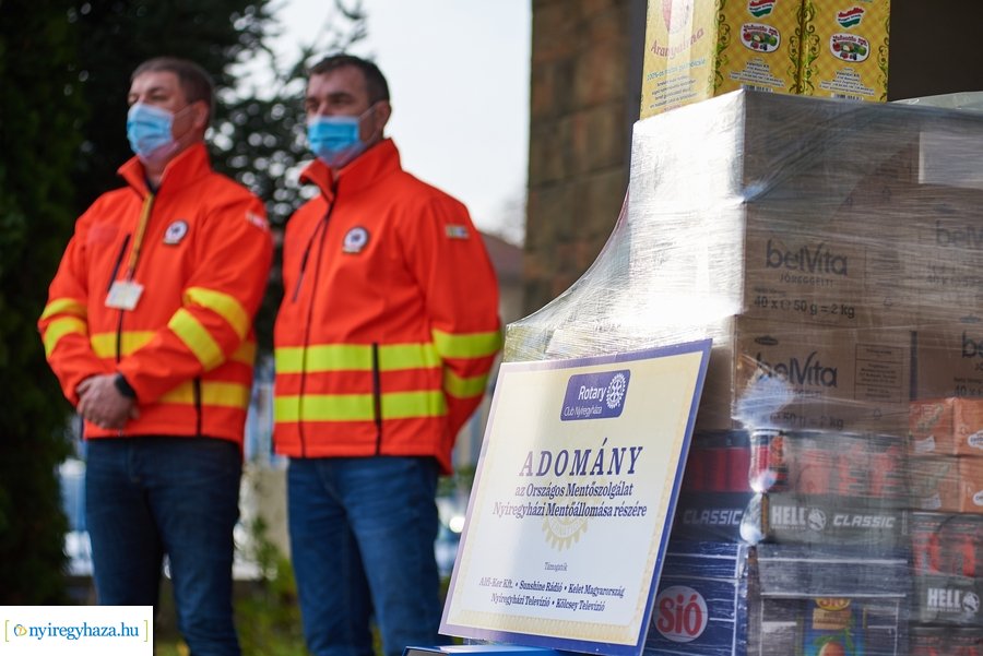 Rotary adomány a mentősöknek