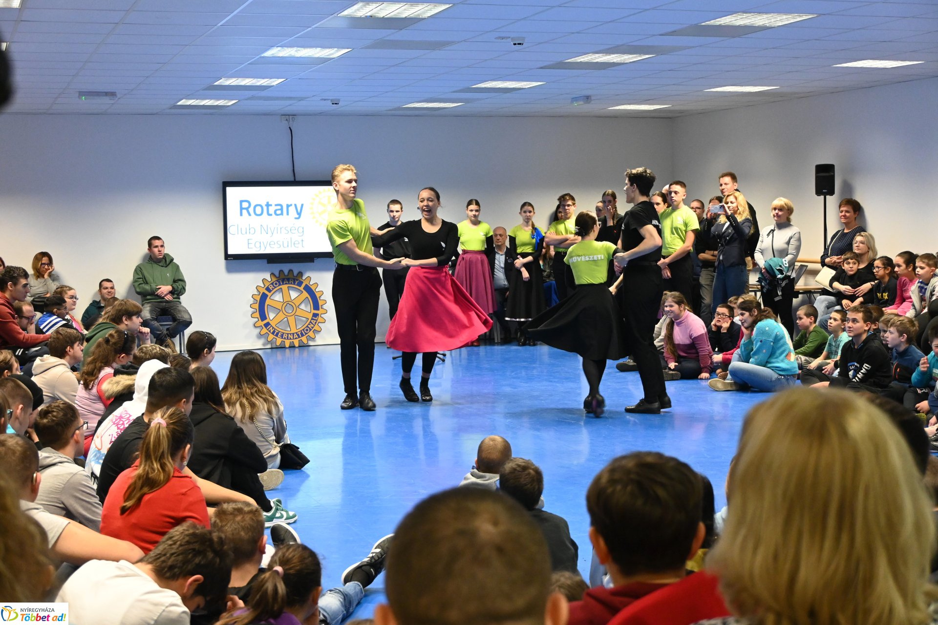 A Rotary Club Nyírség Egyesület mikulása megérkezett a gyerekekhez