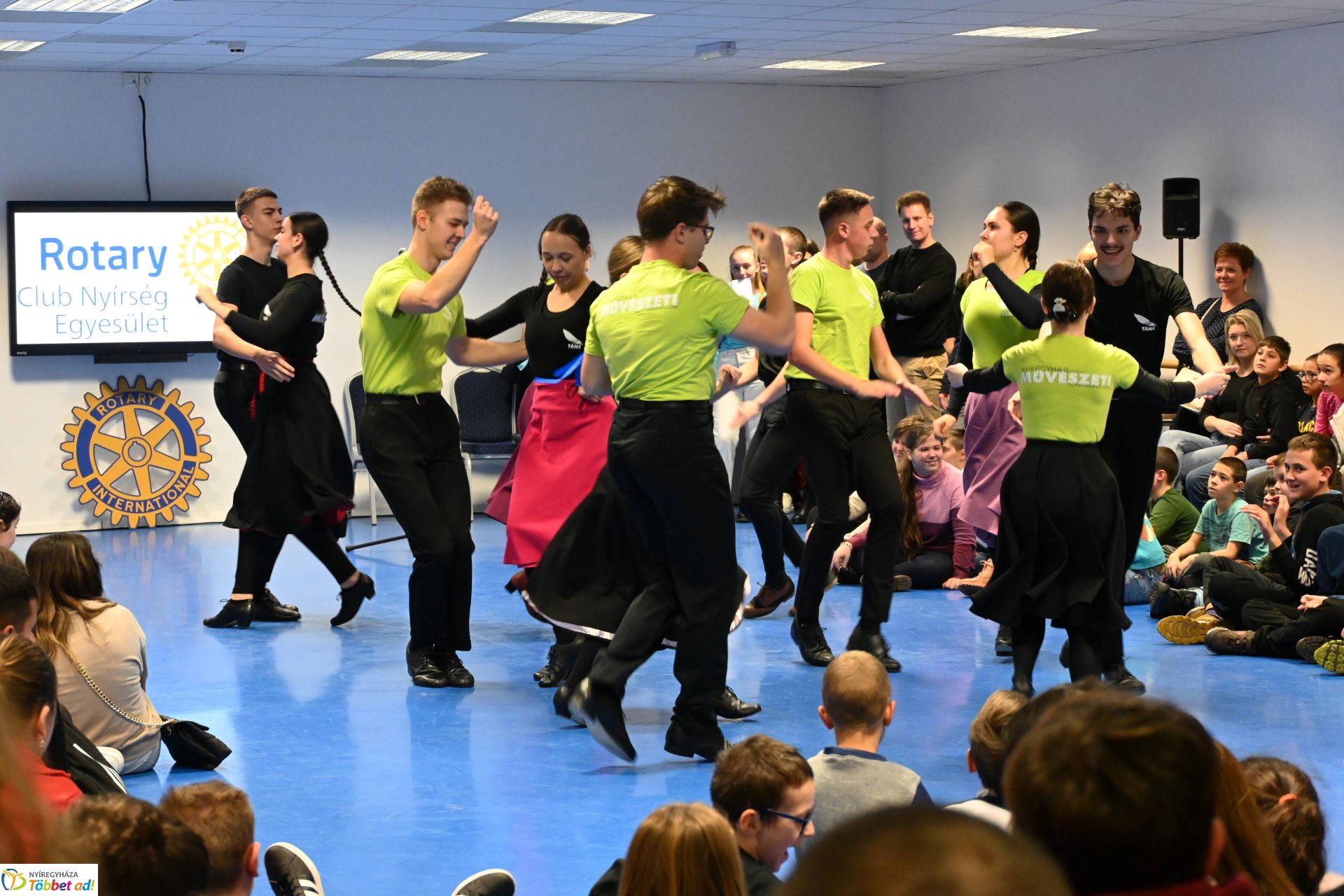 A Rotary Club Nyírség Egyesület mikulása megérkezett a gyerekekhez