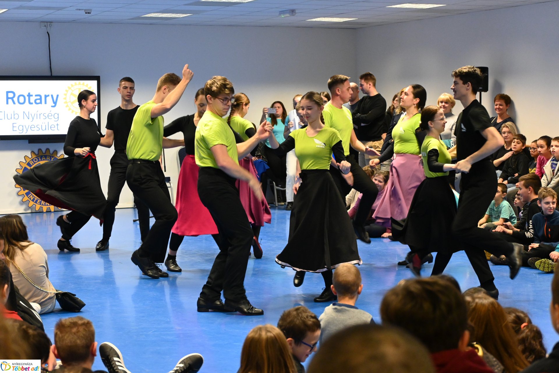 A Rotary Club Nyírség Egyesület mikulása megérkezett a gyerekekhez