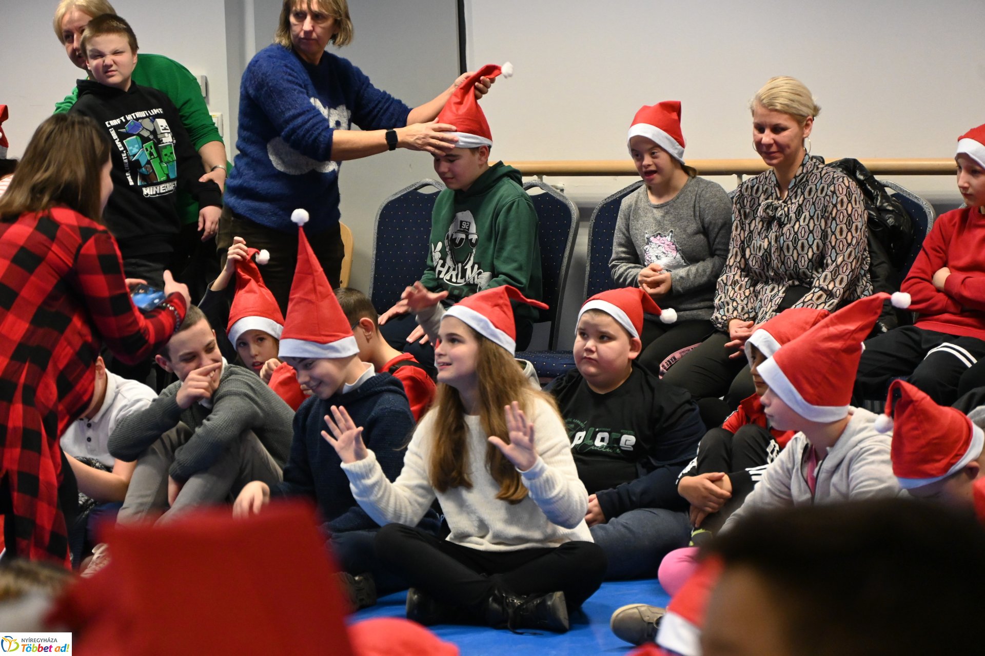 A Rotary Club Nyírség Egyesület mikulása megérkezett a gyerekekhez