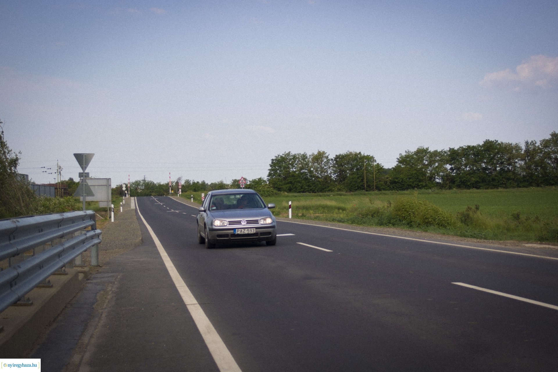 Rozsrétszőlő bekötőút felújítása