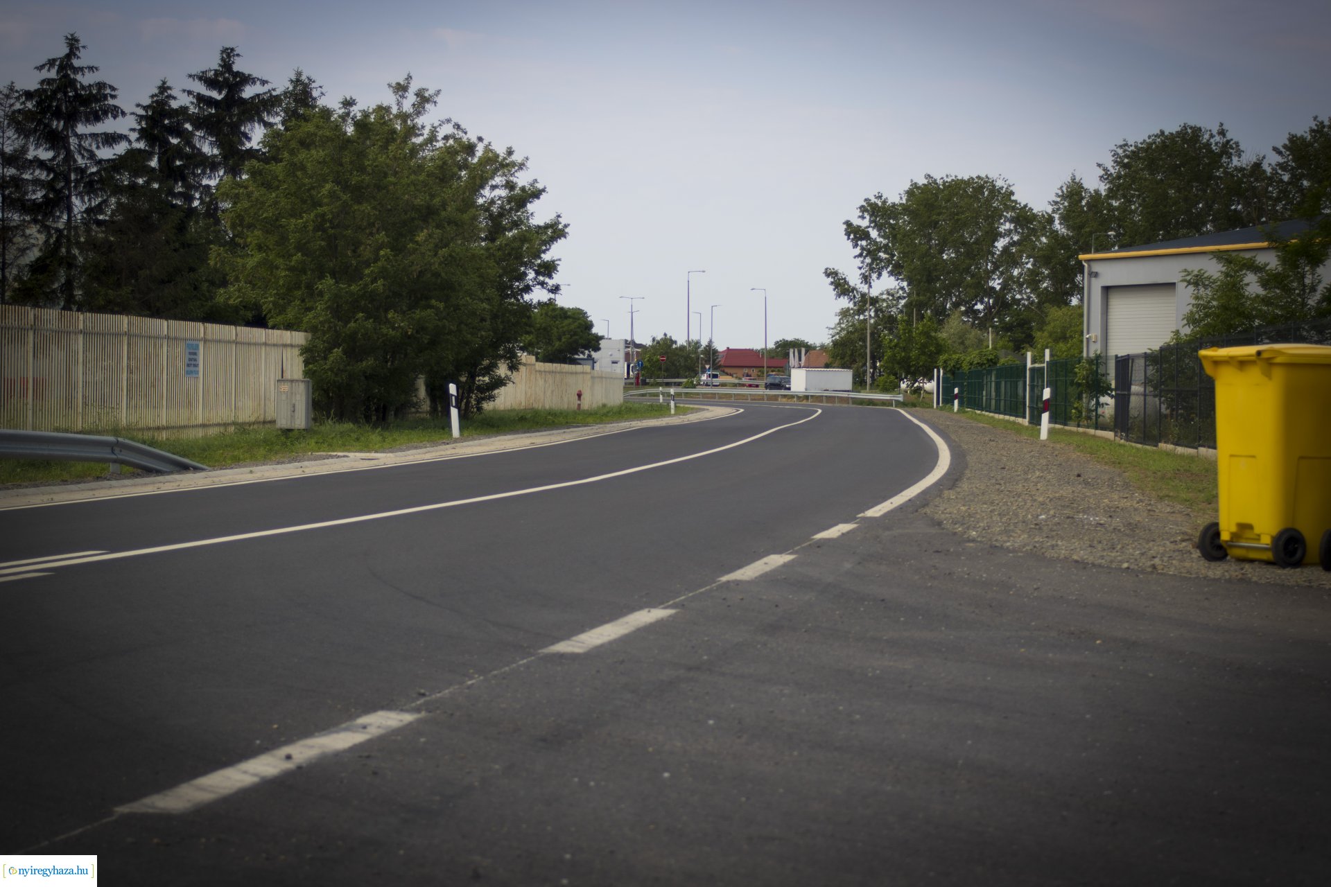 Rozsrétszőlő bekötőút felújítása