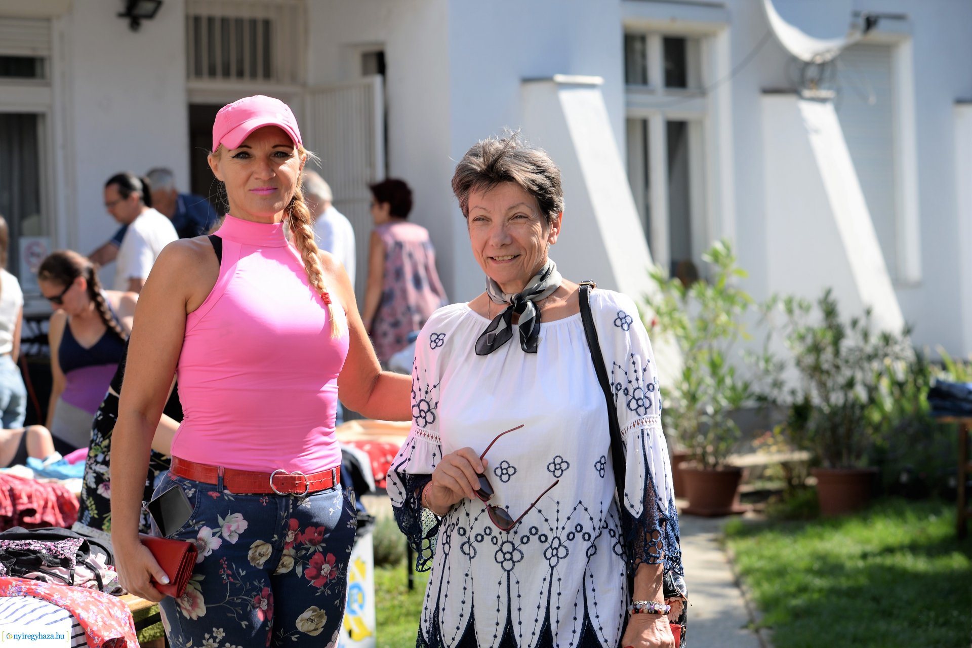 Ruhabörze a Kölyökvárban