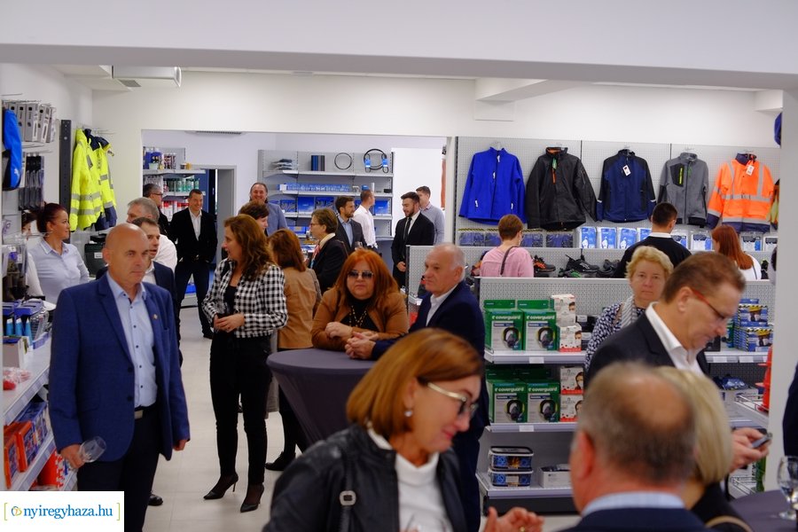 Rumed telephely átadó