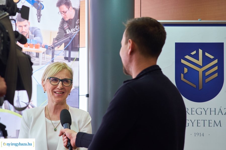 Ruszin-Szendi Romulusz a Nyíregyházi Egyetemen