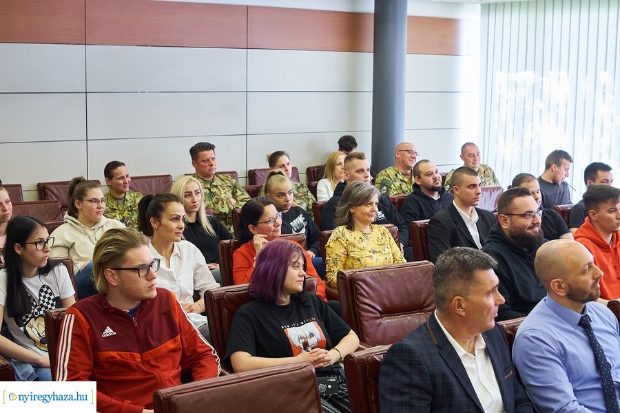 Ruszin-Szendi Romulusz a Nyíregyházi Egyetemen