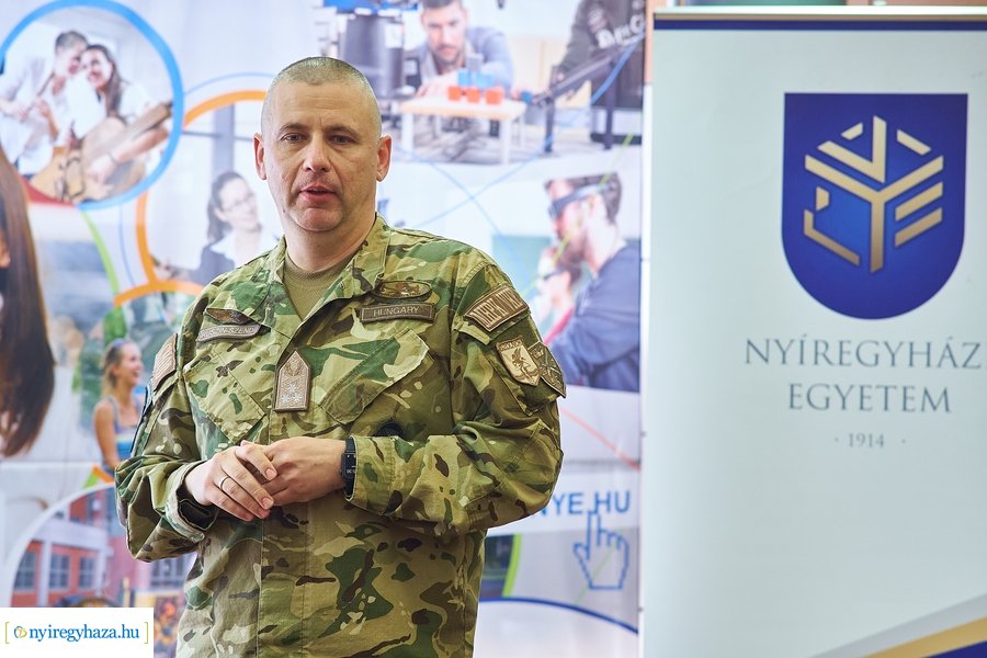 Ruszin-Szendi Romulusz a Nyíregyházi Egyetemen