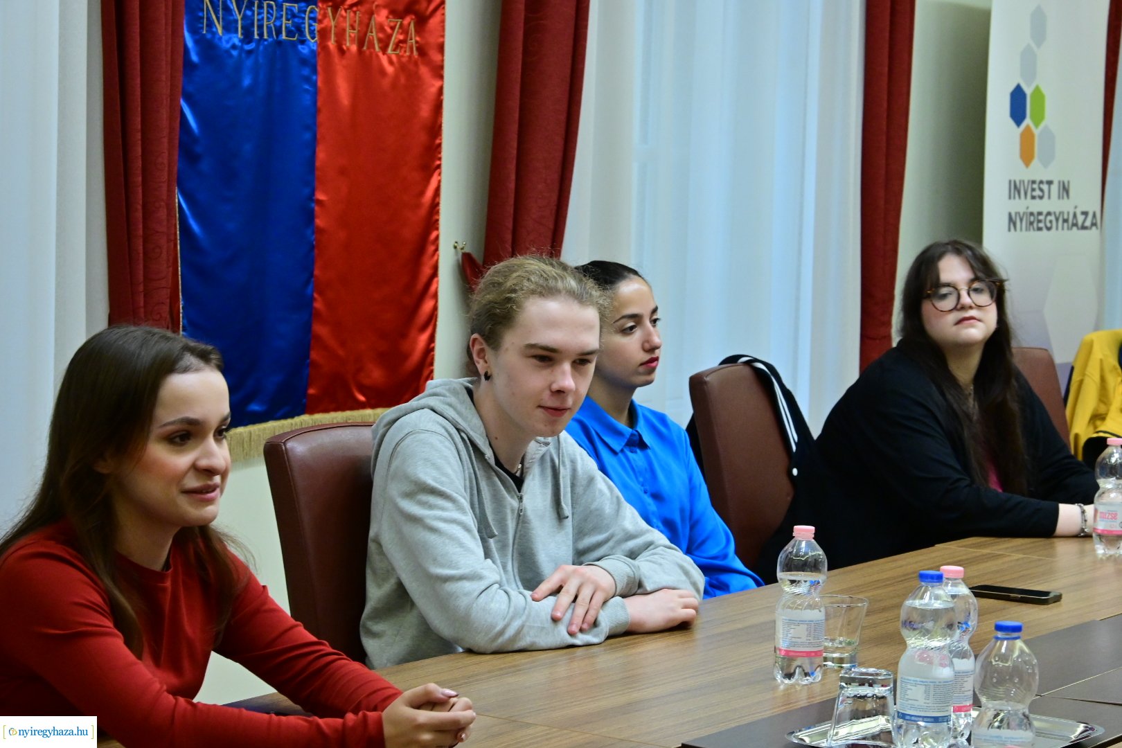 Rzeszówi diákok a Városházán 20241011