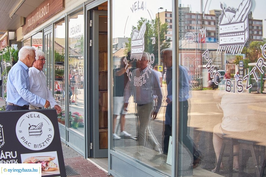 Sajtóreggeli a Piac Bisztróban