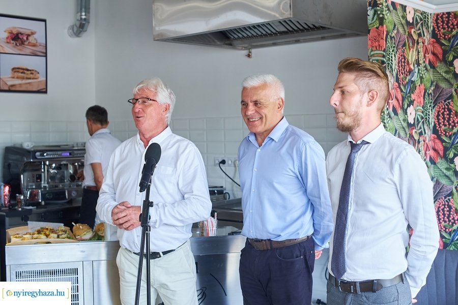 Sajtóreggeli a Piac Bisztróban