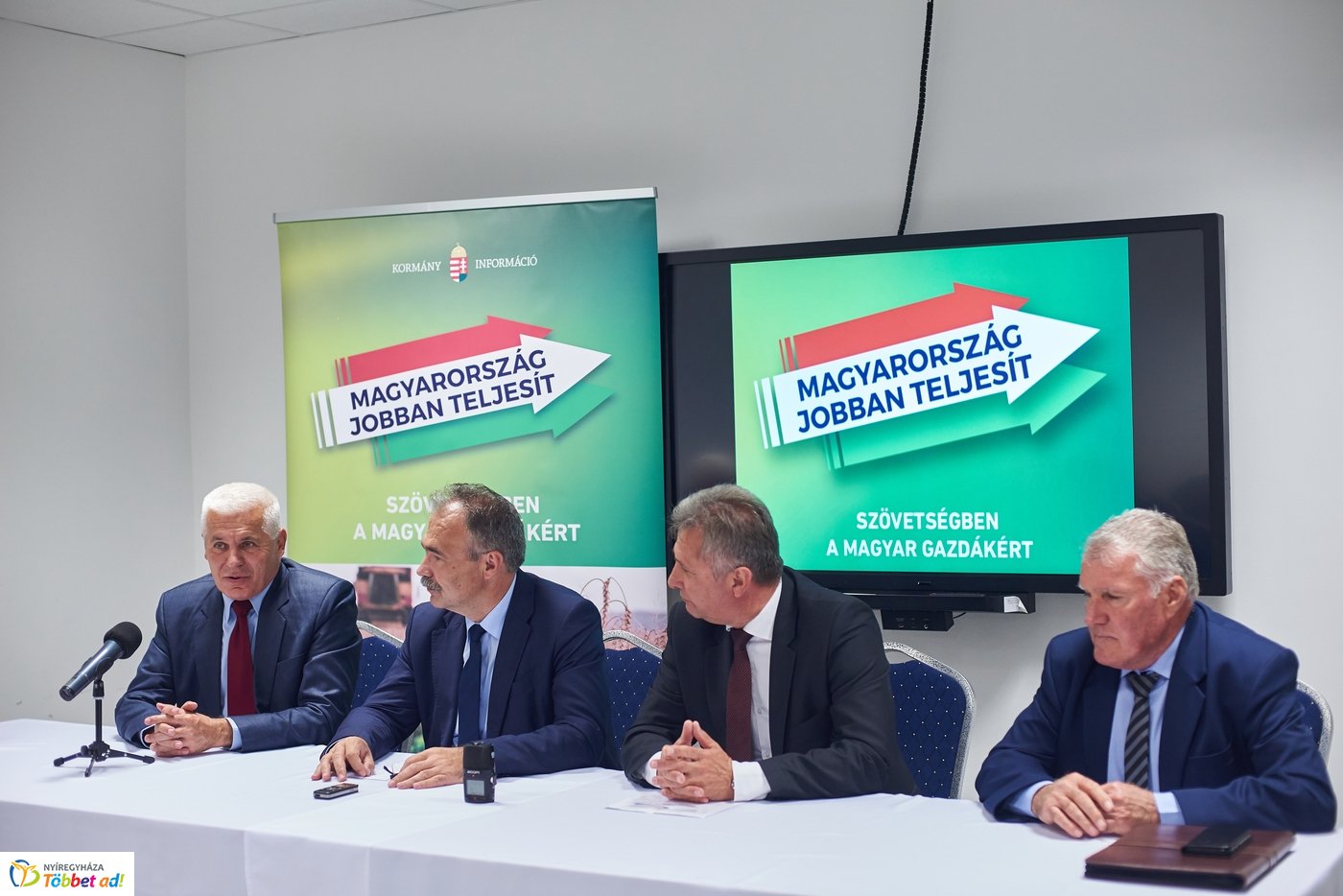 Sajtótájékoztató a mezőgazdaságról