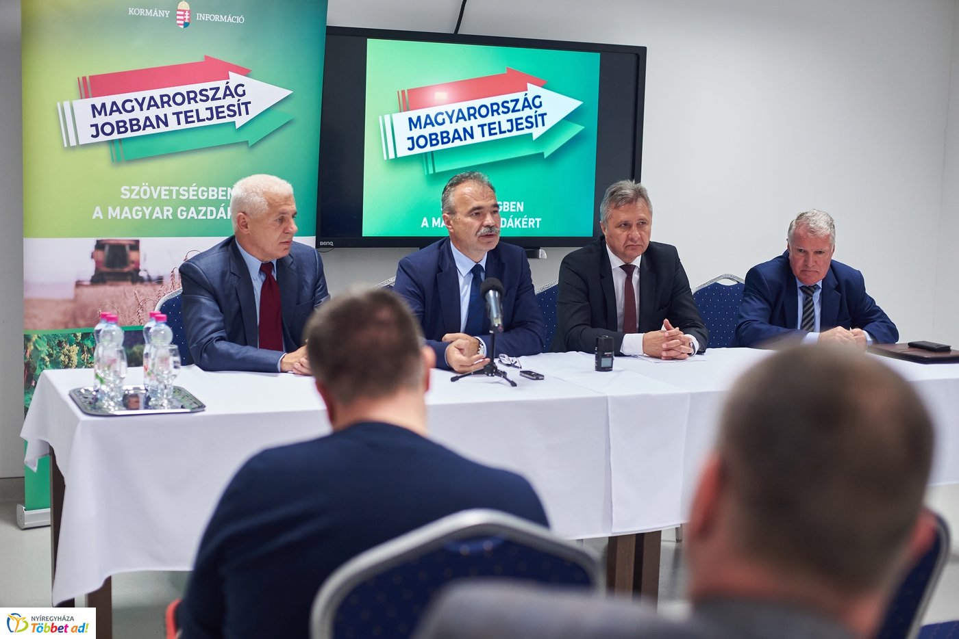 Sajtótájékoztató a mezőgazdaságról