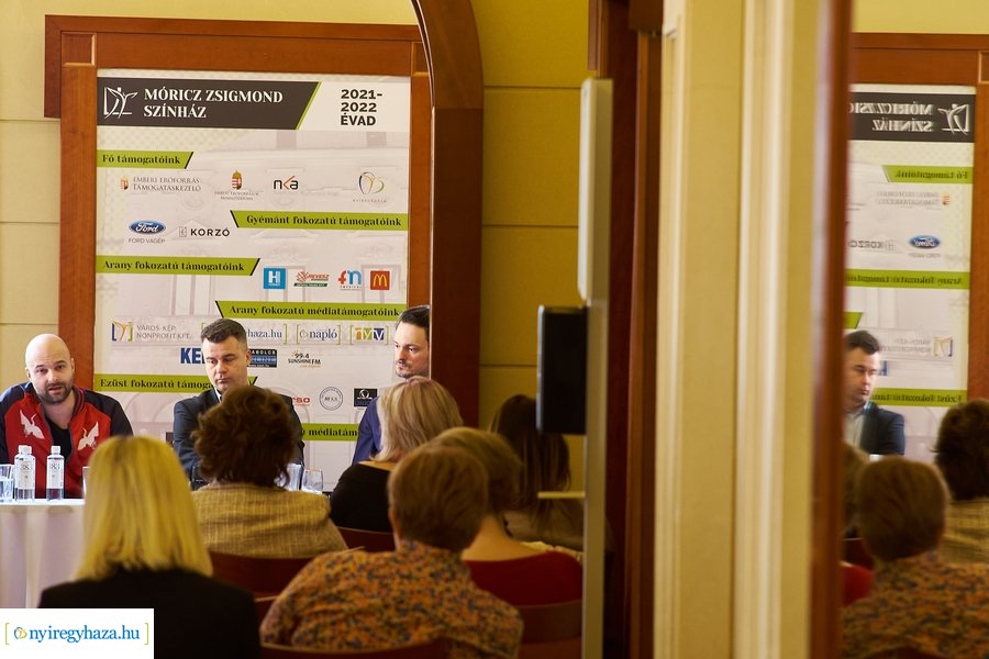 Sajtótájékoztató a Móricz Zsigmond Színházban