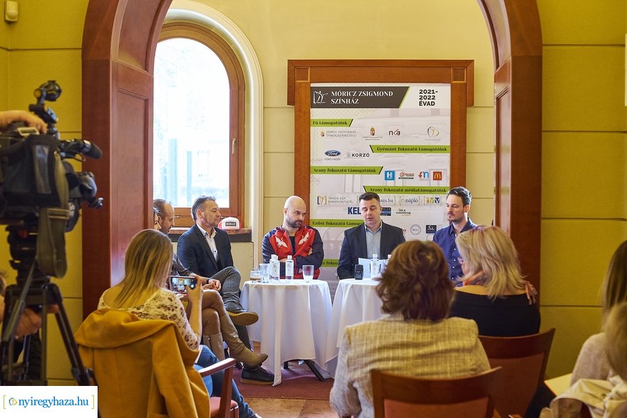 Sajtótájékoztató a Móricz Zsigmond Színházban