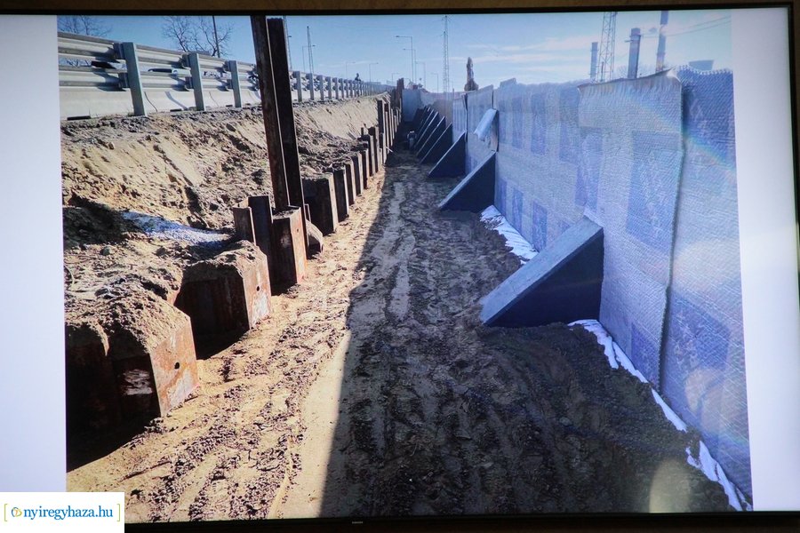 Sajtótájékoztató a Tiszavasvári út fejlesztéséről 20230425