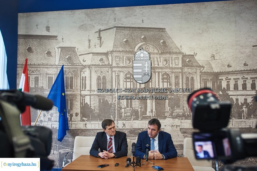 Sajtótájékoztató az iparfejlesztésről